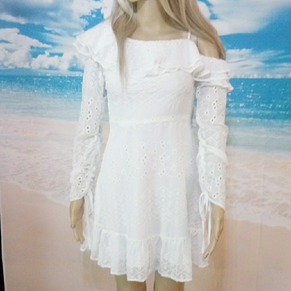 ASTR of shoulder summer dress